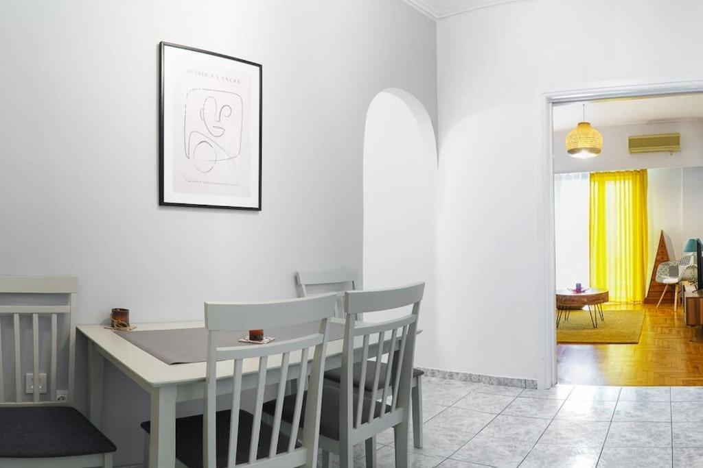 4 Family And Friends - Acropolis View Apartment Athens Exterior photo