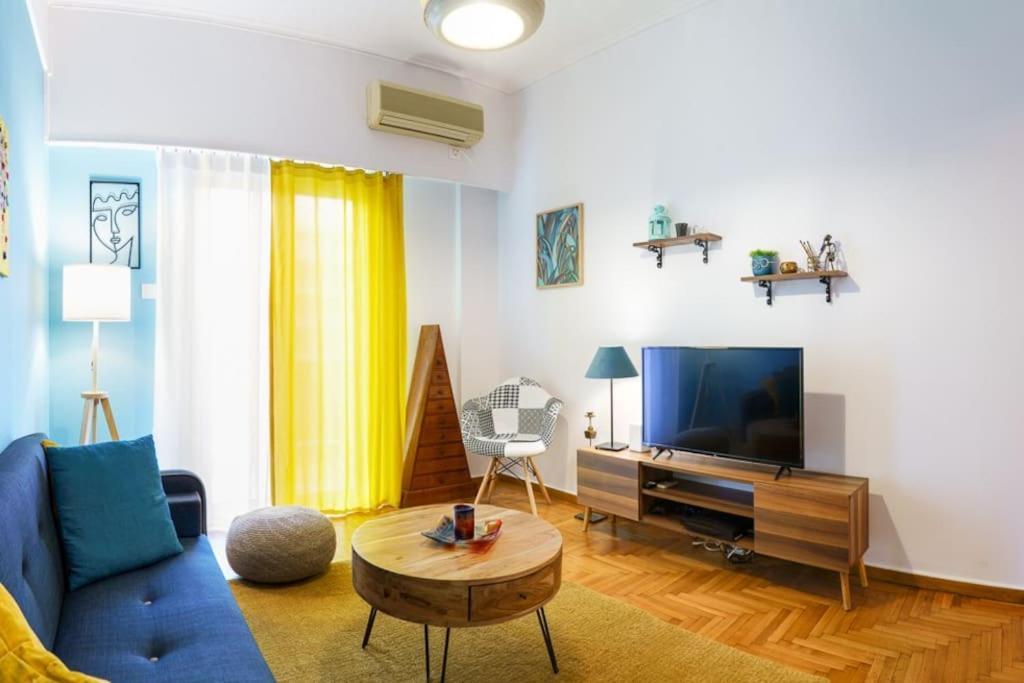 4 Family And Friends - Acropolis View Apartment Athens Exterior photo